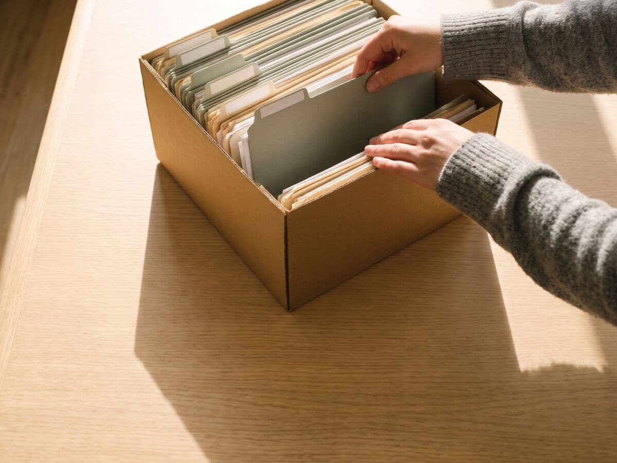 Hábitos administrativos que mantienen un negocio ordenado: semana a semana, mes a mes